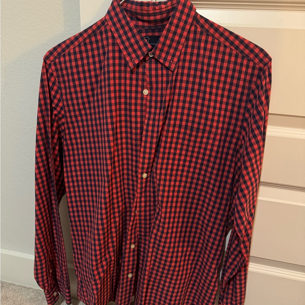 Gap plaid shirt red/blue size L